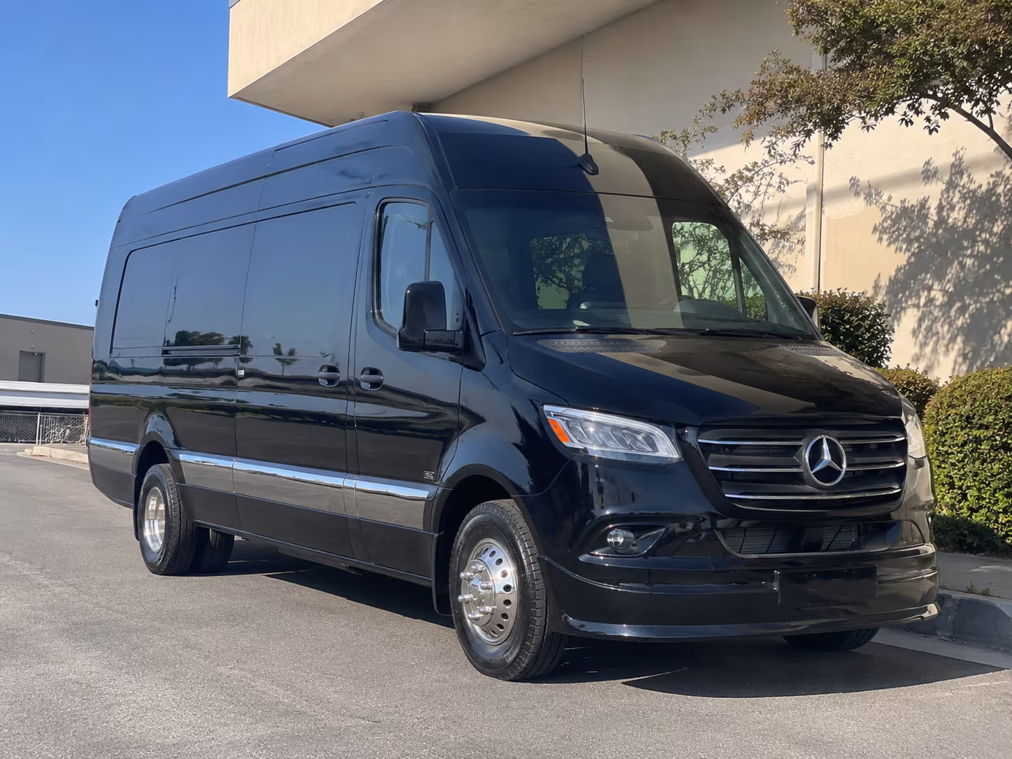 bus rental options for el monte trips