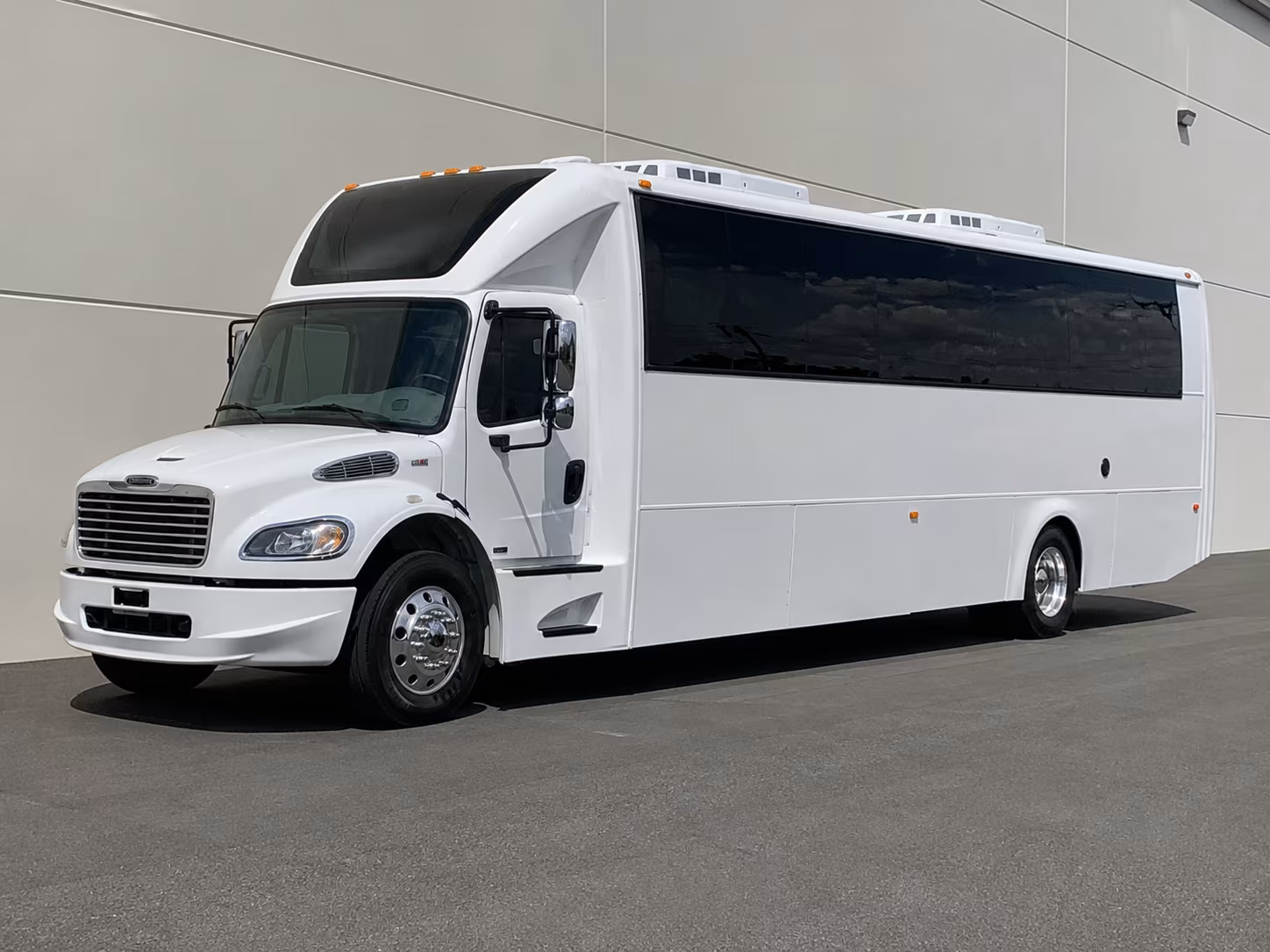 bus rentals for bands performers and touring groups based in el monte
