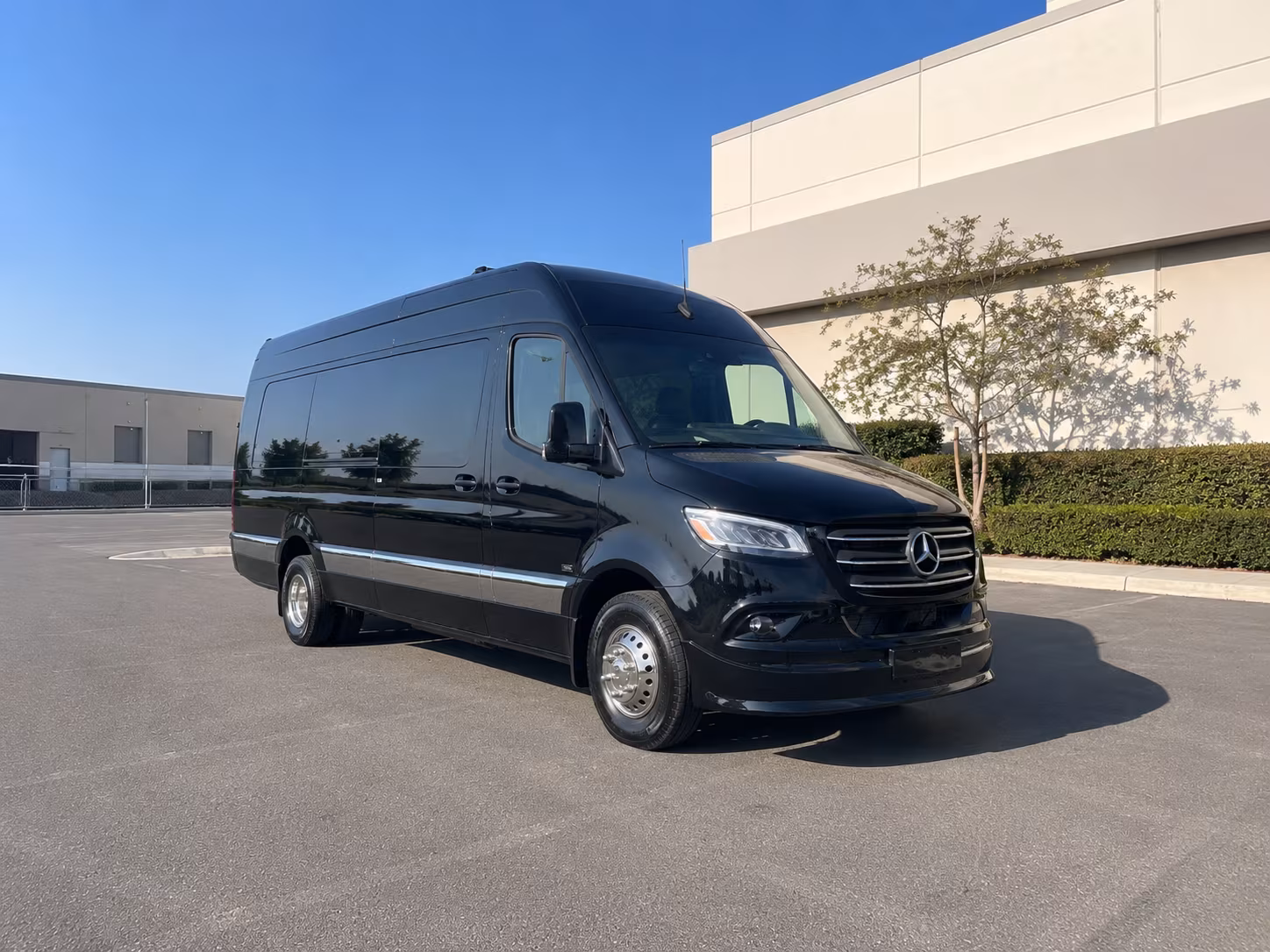 easily book transportation for your next airport transfer 4