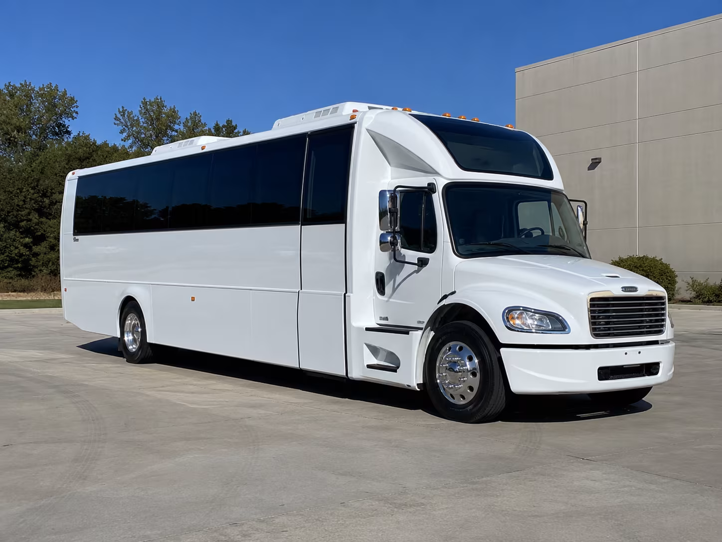 el monte bus rentals
