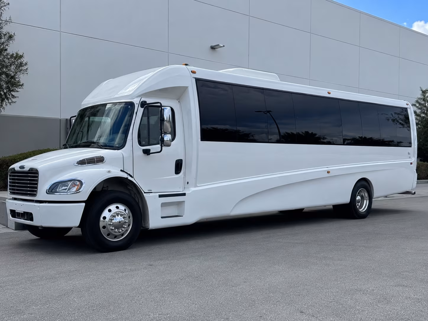 party buses to hollywood bowl shows and greek theatre concerts