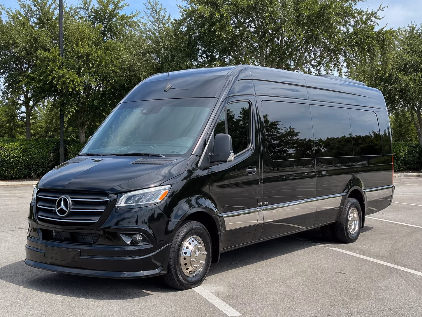 rent a bus in el monte for el monte high school prom night