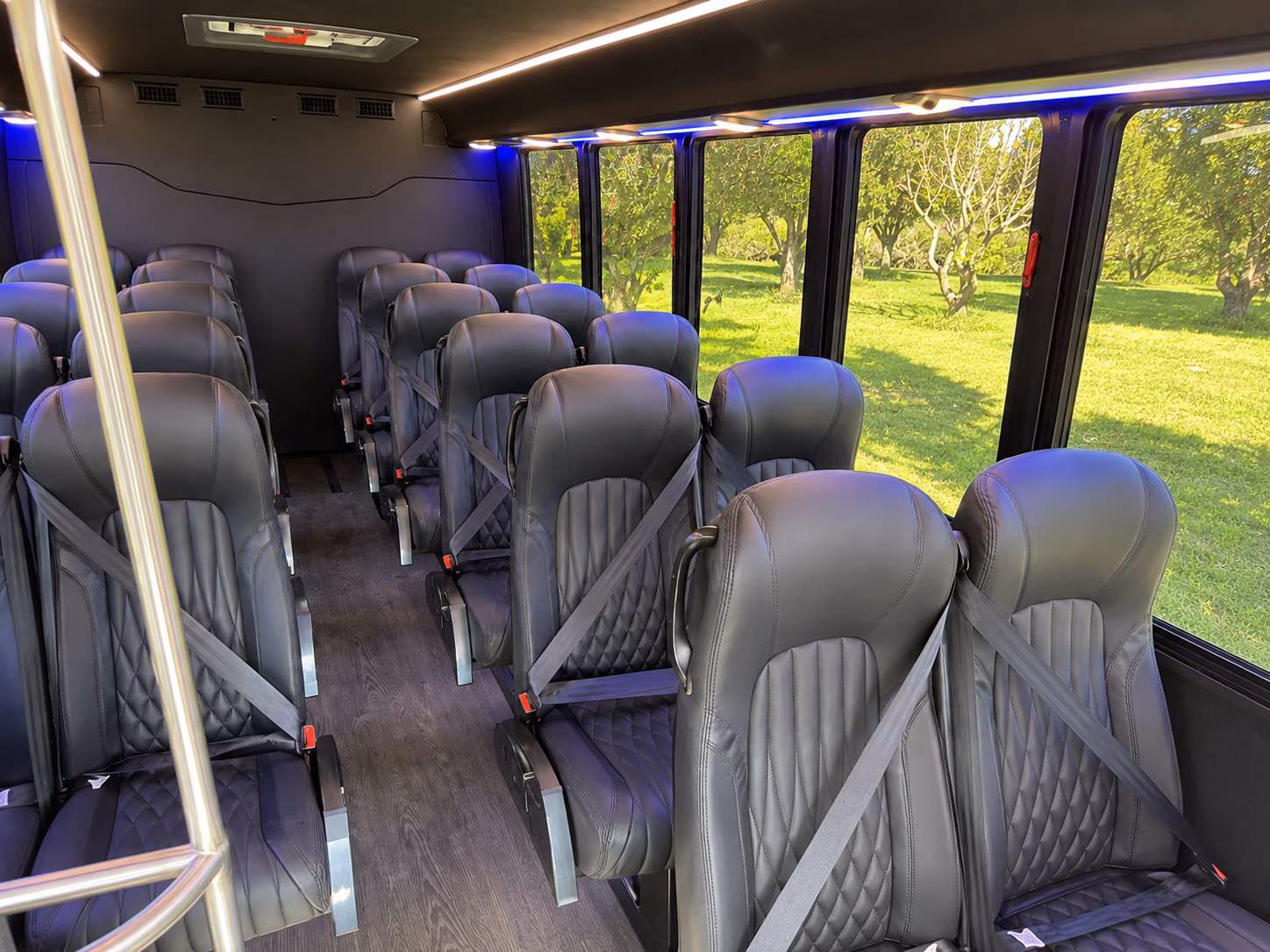 shuttle buses between el monte hotels and pasadena convention center